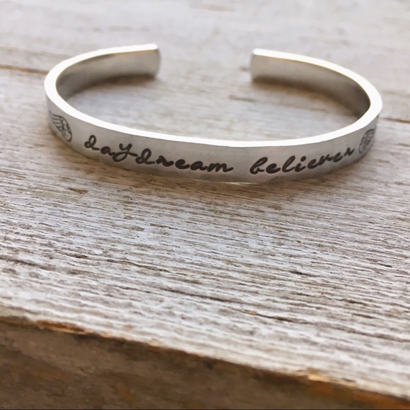 Jewelry - Daydream believer bracelet